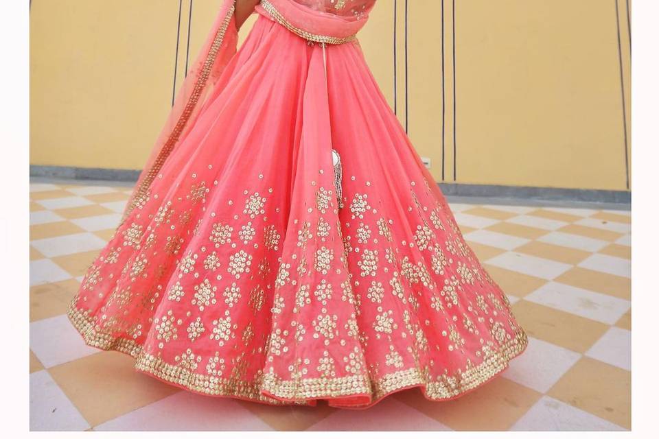 Bride with Abhinav Mishra Lehnga and puffed pony