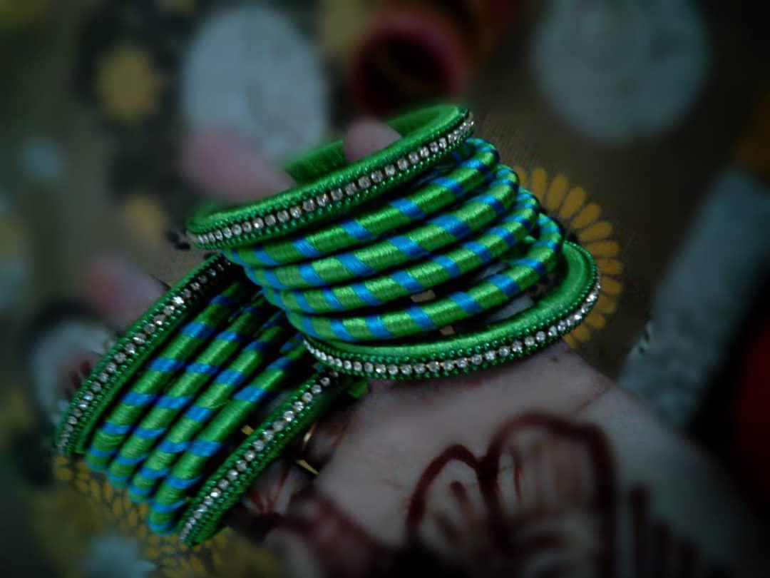 Silk bangles hot sale design images