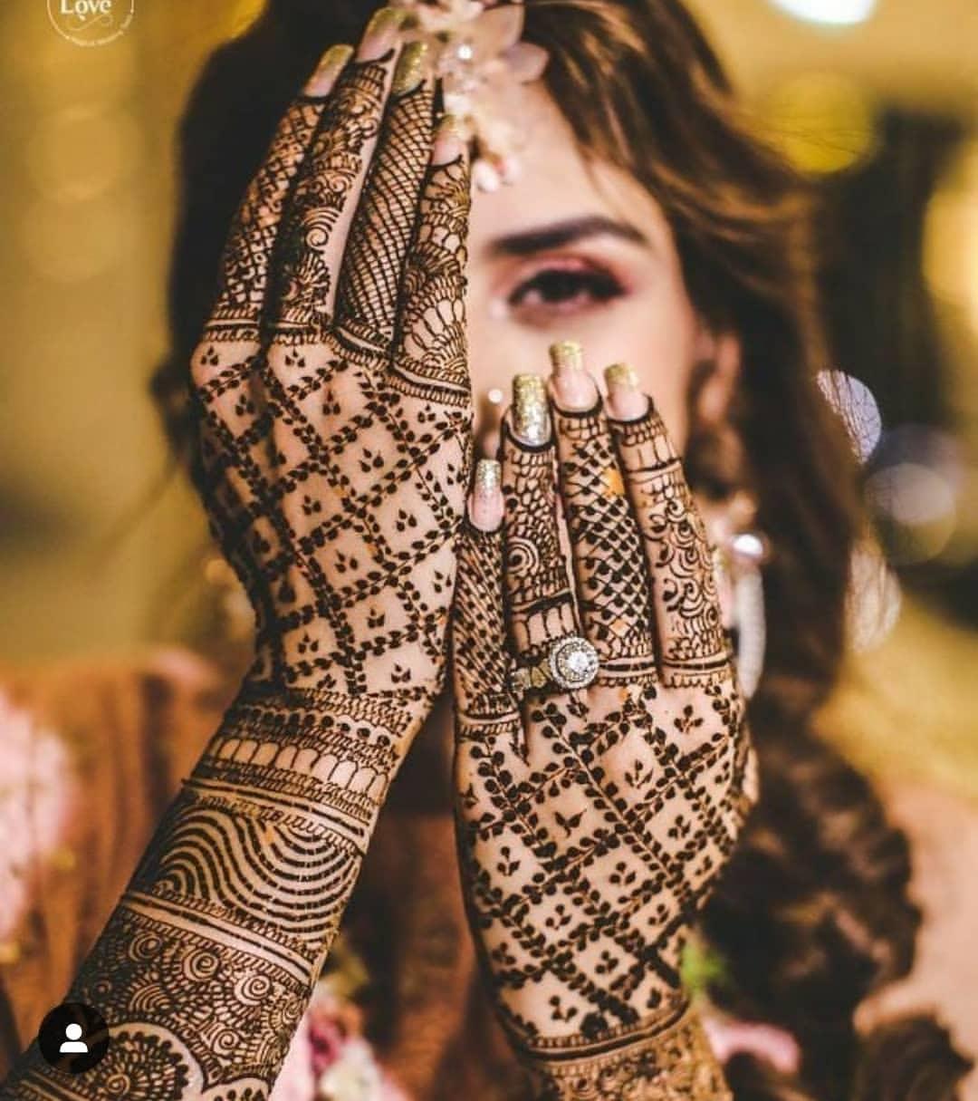 40 Simple & Easy Mehendi Designs for Brides