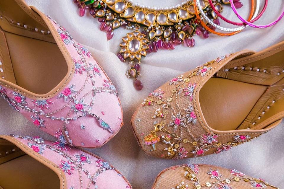 Latest Punjabi Juttis for the Desi Cinderella