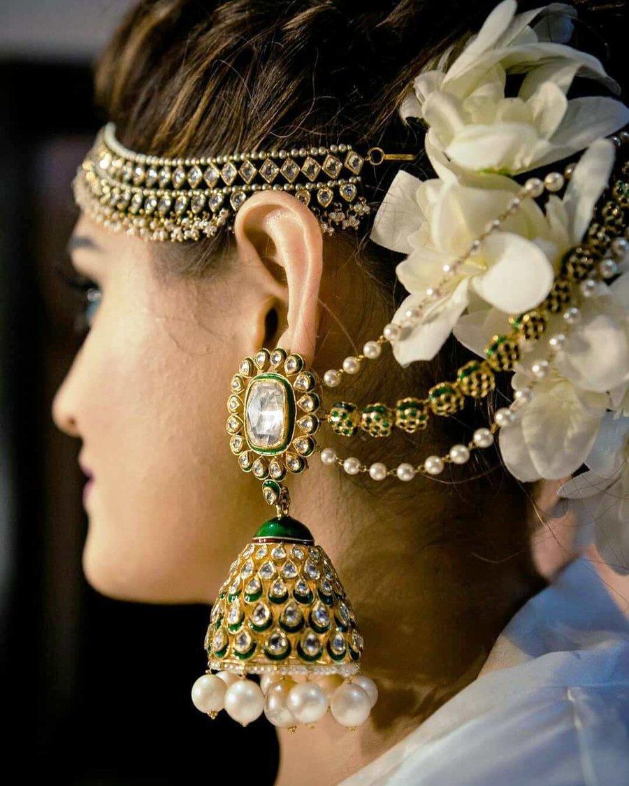 Work It! 12 Earrings With Hair Chain Looks For Awesome Bridal Pics