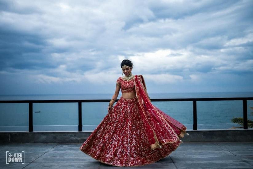 BODY TYPE ALERT: HOW TO STYLE YOUR BRIDAL LEHENGA - Kalki Fashion