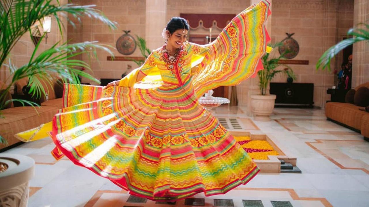 4533 rajputana dresses abu jani sandeep khosla colorful lehanga
