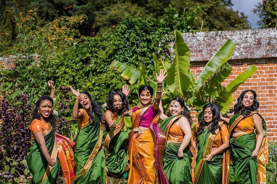 Dark Green Saree With Golden Border - A Combination for Your D-Day