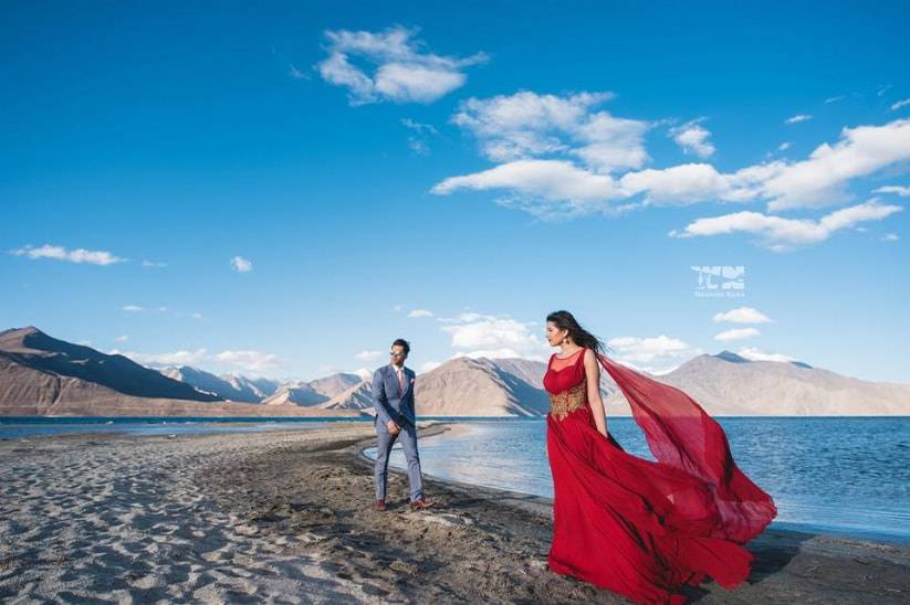 Pre Wedding Photoshoot With Saree | 3d-mon.com