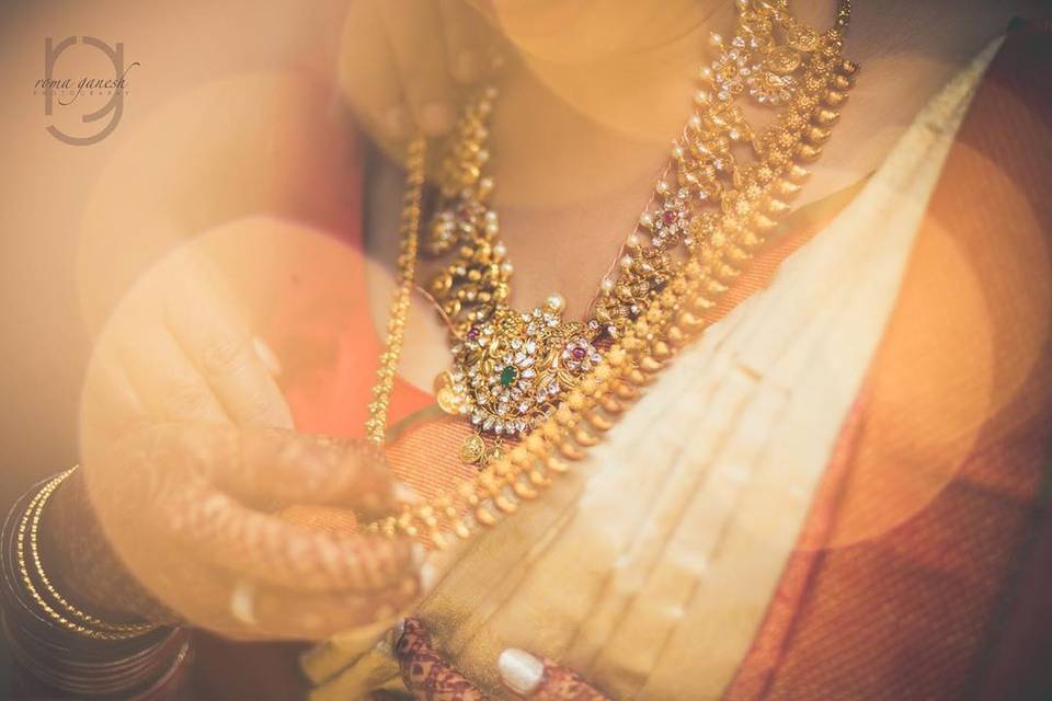 20 Stunning Indian Bridal Jewellery Pieces We’re Dying To Have In Our Own Wedding Collection!