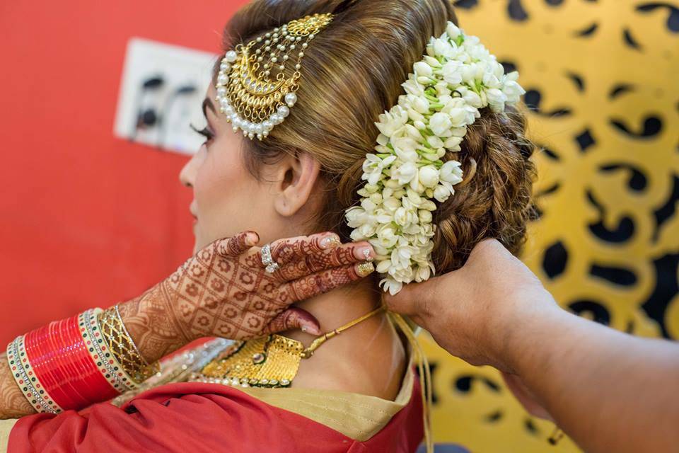 Indian Wedding Hairstyles for Long Hair 