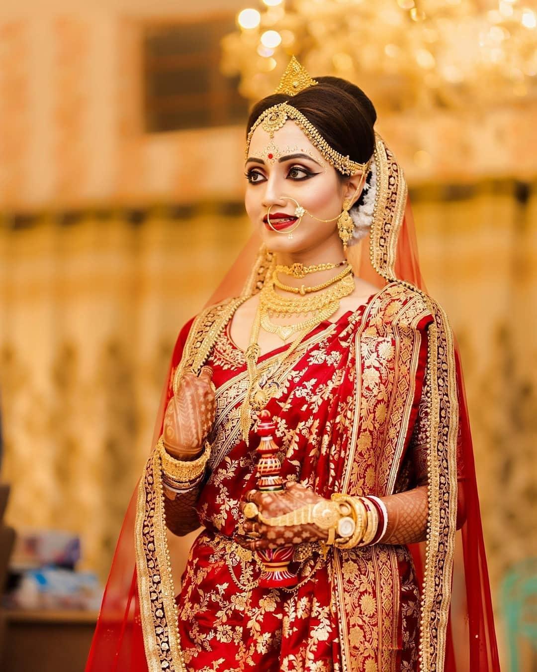 Bridal look deals with gold jewellery