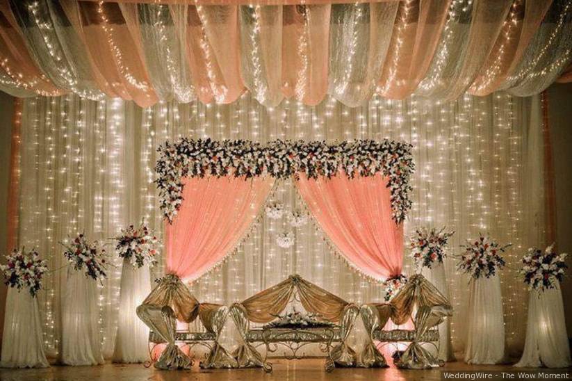 glitzy wedding decorations