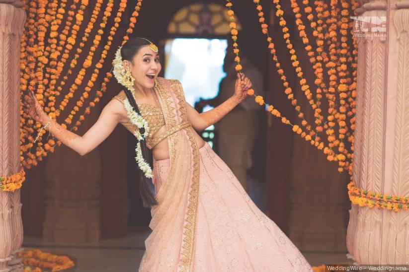 How To Wear Lehenga Saree And Slay It! - Bewakoof Blog