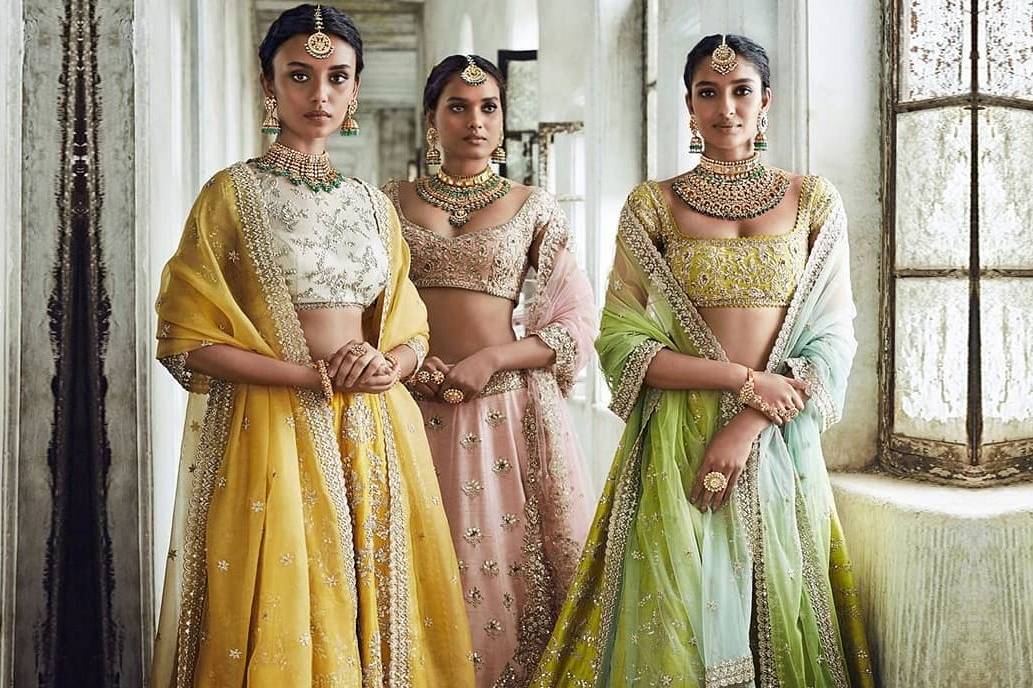 Indian wedding dresses shop for bride's sister online