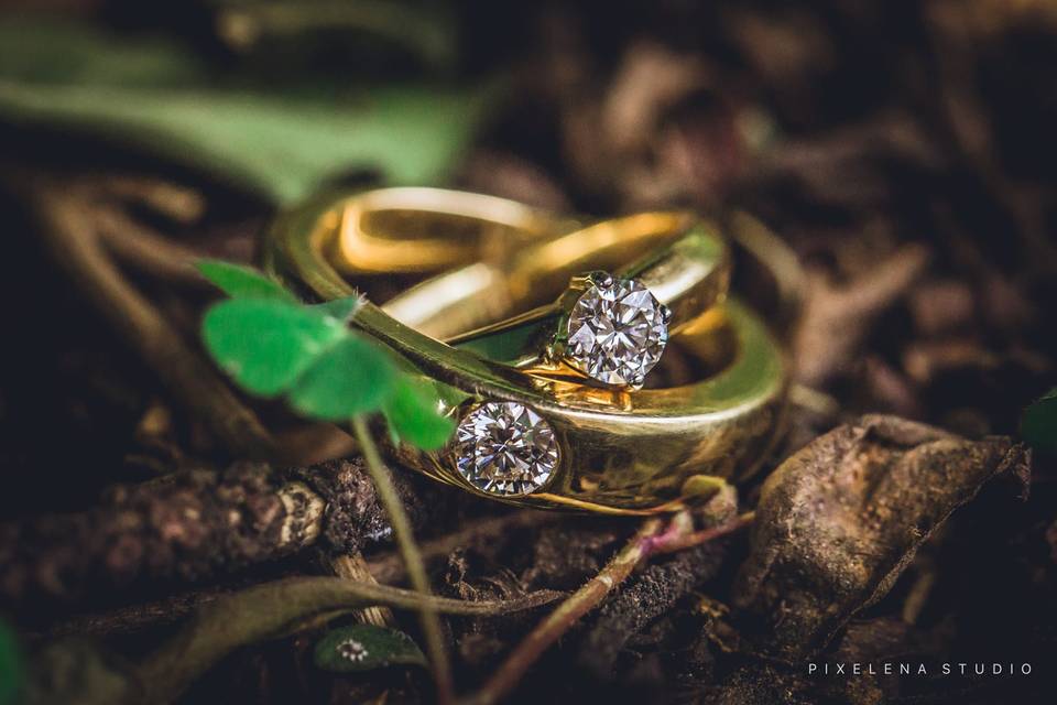 Simple engagement deals rings for couples