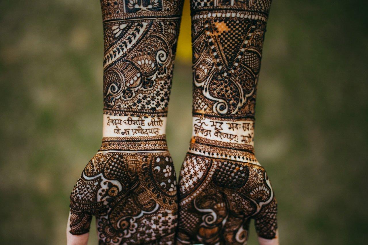 Latest Wedding Mehndi Designs Pics and Videos: From Traditional Indian  Bridal Mehendi to Simple Arabic Henna Patterns, New and Beautiful Mehandi  Designs to Deck up During This Marriage Season | 🙏🏻 LatestLY