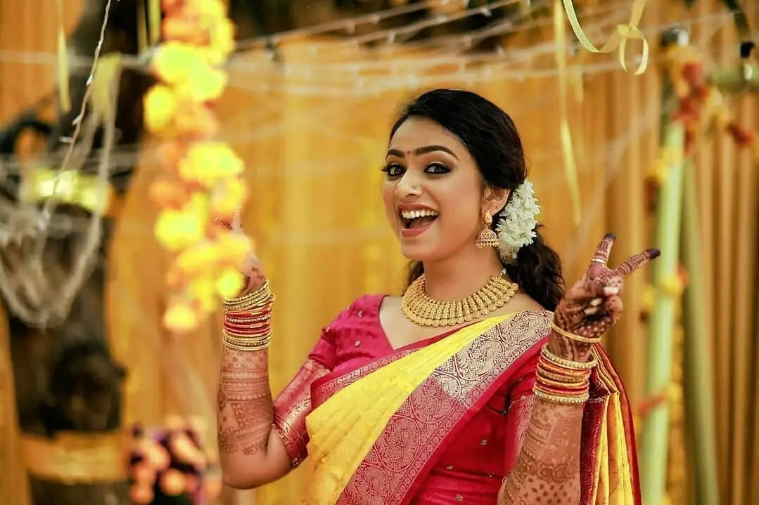 4 Saree Draping Video Guide For All The Newlywed Brides