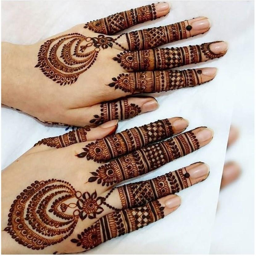 Ramadan 2023 Latest Mehndi Design: रमजान ईद पर अपनी हथेलियों पर रचाएं ये  आसान और खूबसूरत मेहंदी डिजाइन, देखें वीडियो | 🙏🏻 LatestLY हिन्दी