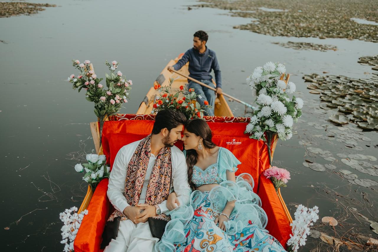 August honeymoon in Srinagar, Jammu & Kashmir