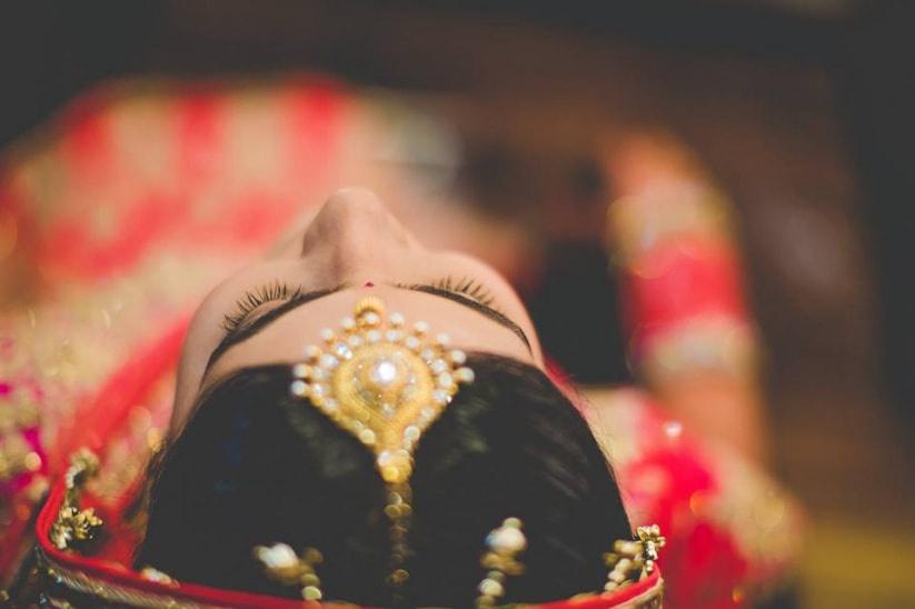 Pin by Pankajstudiokalayat on Dulhan | Bridal photography poses, Indian  wedding poses, Wedding mehndi designs