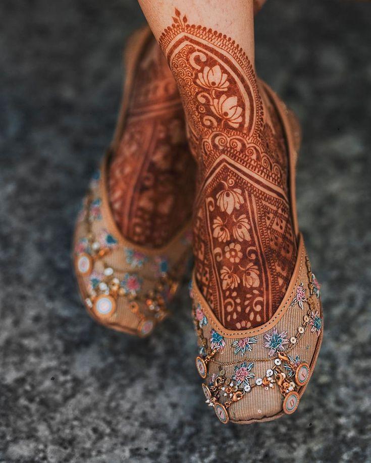 Leg Design Mehendi at best price in Kolkata | ID: 9128455691