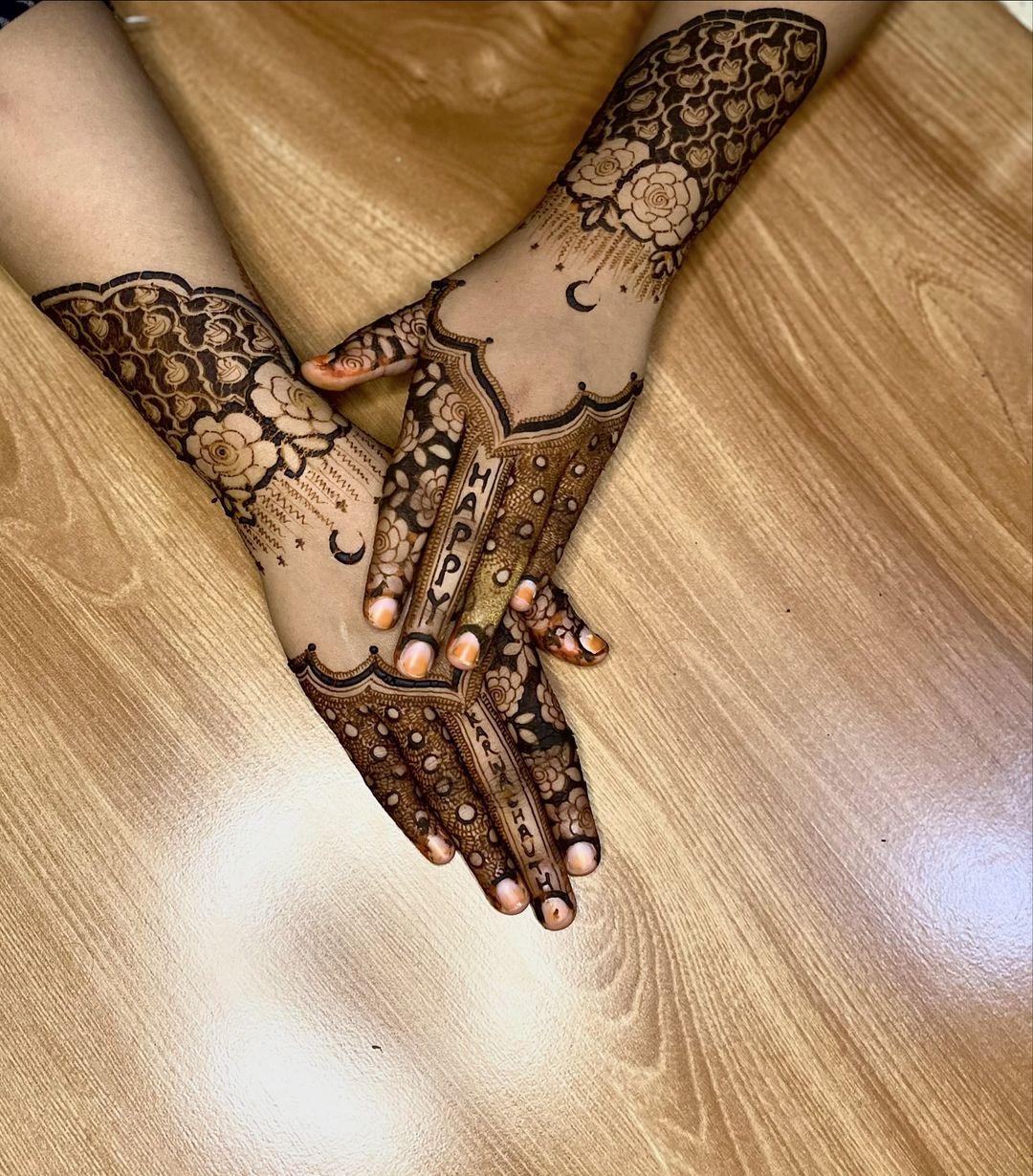 henna mehndi design back hand