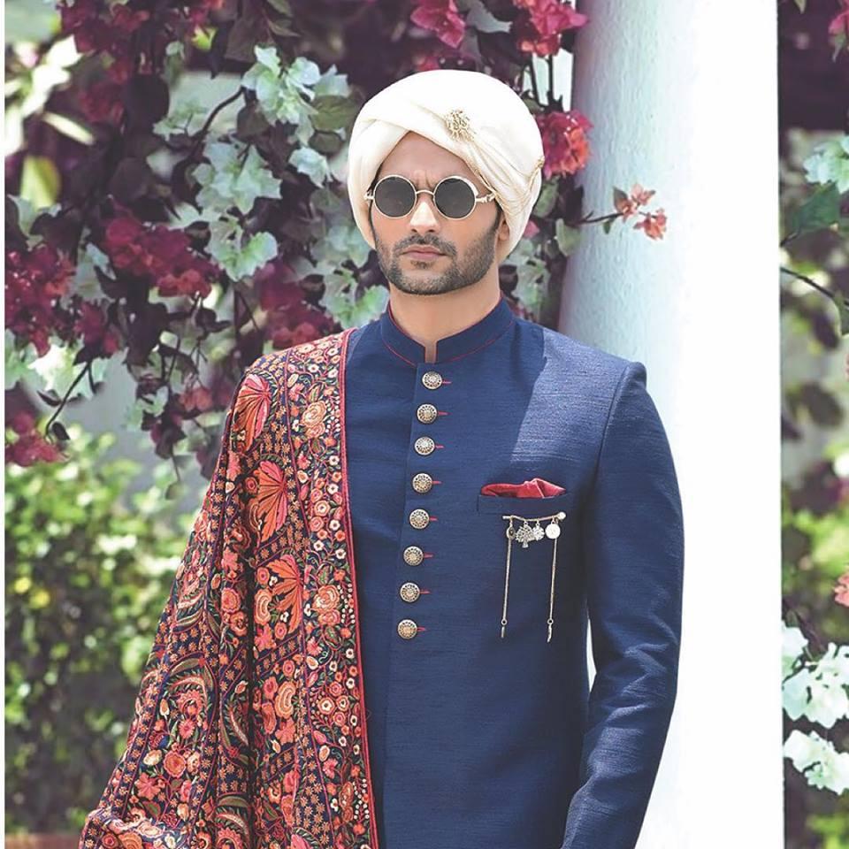 Pin by Zahra Mudasir on Crush actor | Wedding dresses men indian, Groom  wedding dress, Wedding outfit men