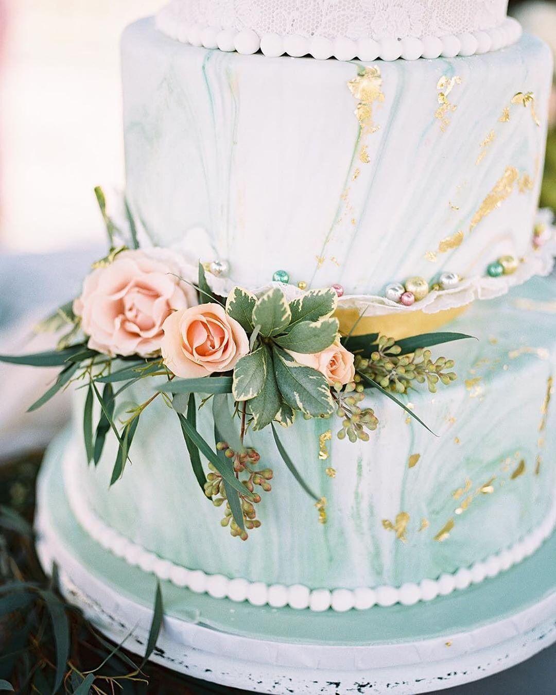 38+ Beautiful Cake Designs To Swoon : White Cake with Hazelnut Buttercream