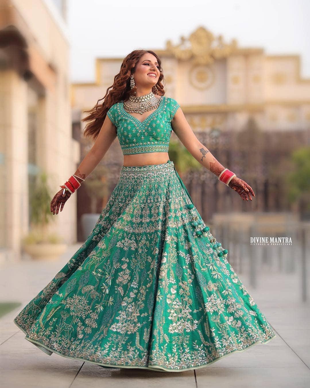 Pastel Green And Golden Embroidery Wedding Wear Net Lehenga Choli, Machine  Wash at Rs 8000 in Jaipur