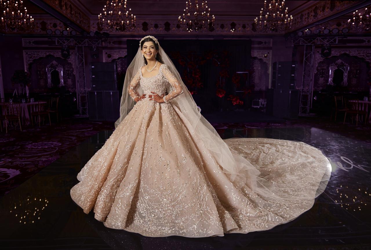 Hanna S Khan in Elie Saab