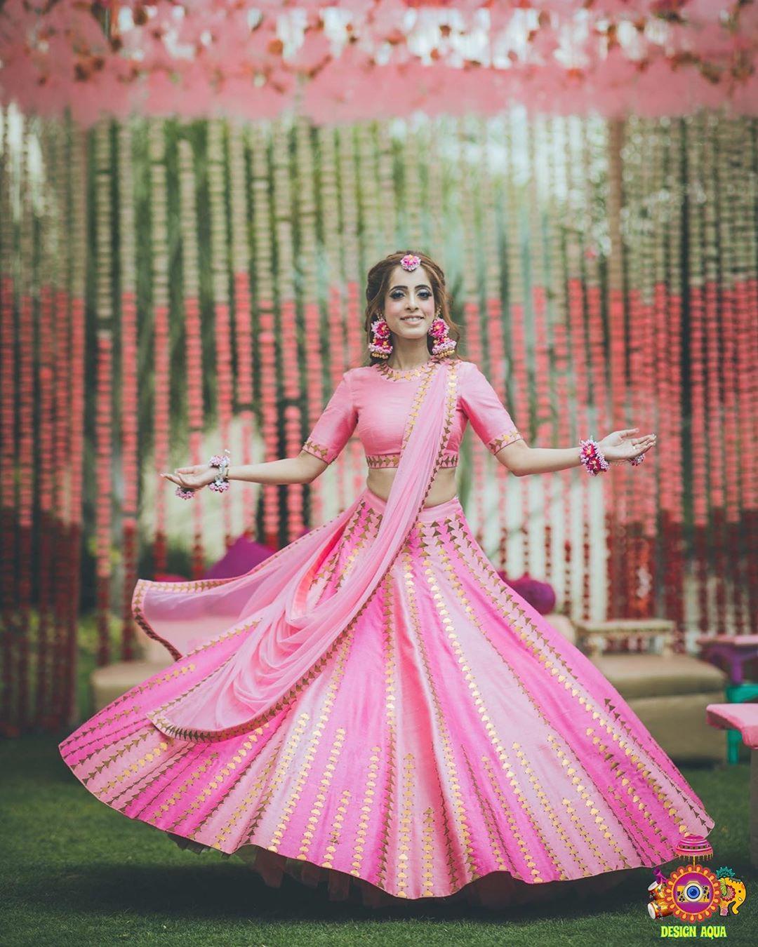 Light Coral Peach Ombre Lehenga Set With Butti Work Design by Jiya by Veer  Designs at Pernia's Pop Up Shop 2024