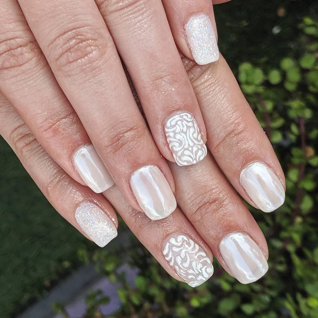 Best Bridal Nail Art Designs for Brides-to-be : Must Try