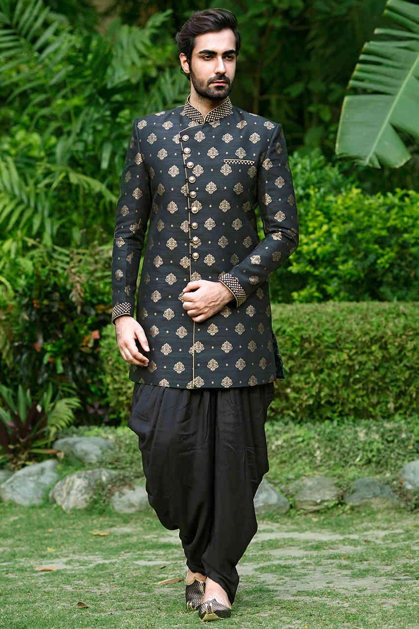 Buy Black Embellished Jacket Style Indo Western Online in India @Manyavar -  Indo Western for Men