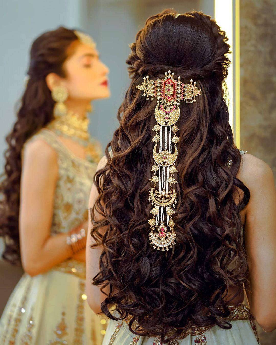 Discover more than 89 engagement hairstyles on lehenga best - in.eteachers