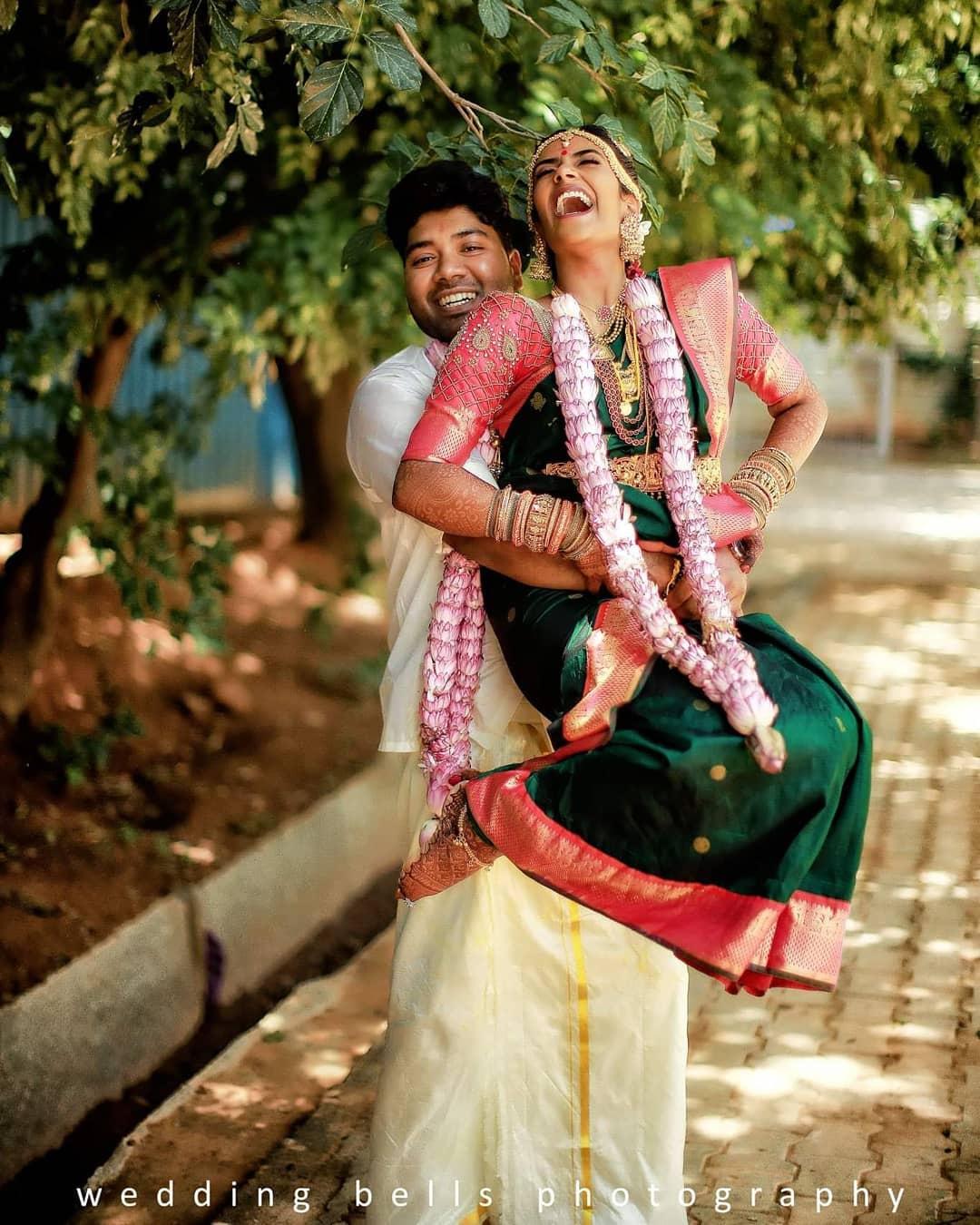 Ezwed on Instagram: “Simple and cute ❤️ Beautiful style from engagement  look. . . Shot by @weddingbellsphotograp… | Saree models, Elegant saree,  Indian beauty saree