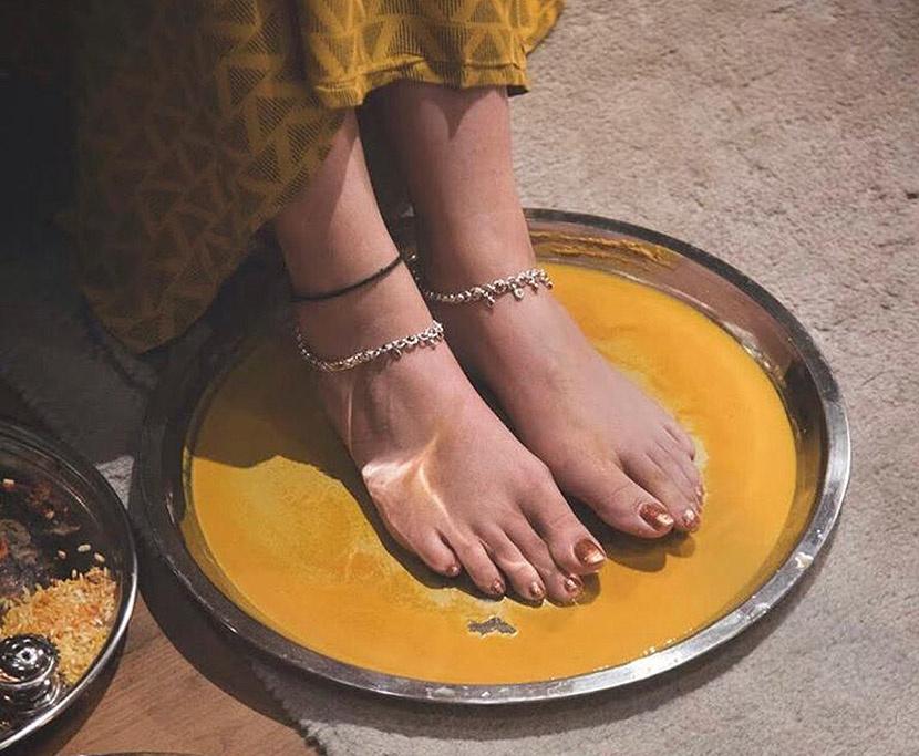 Payal feet deals