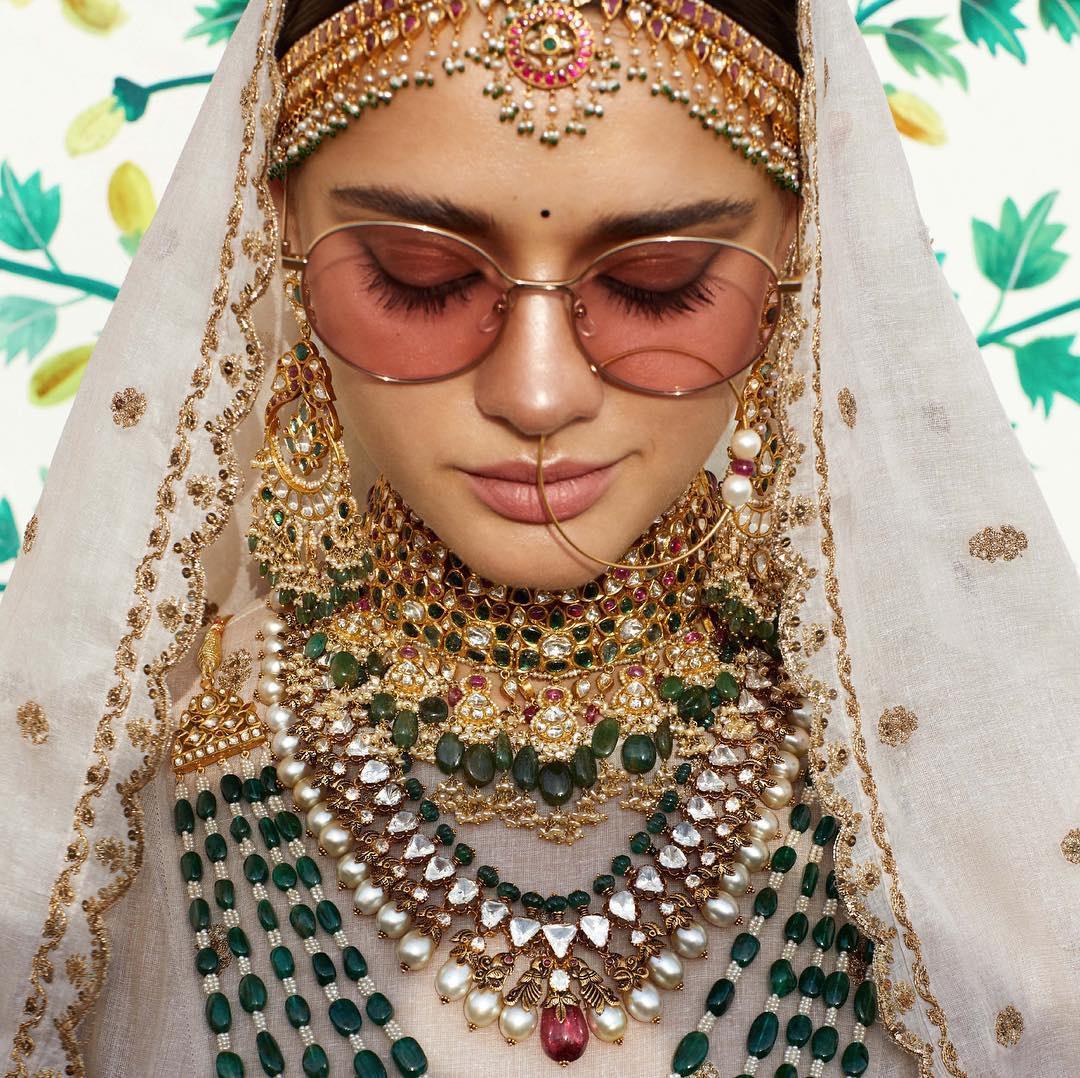 Sabyasachi kundan clearance jewellery price