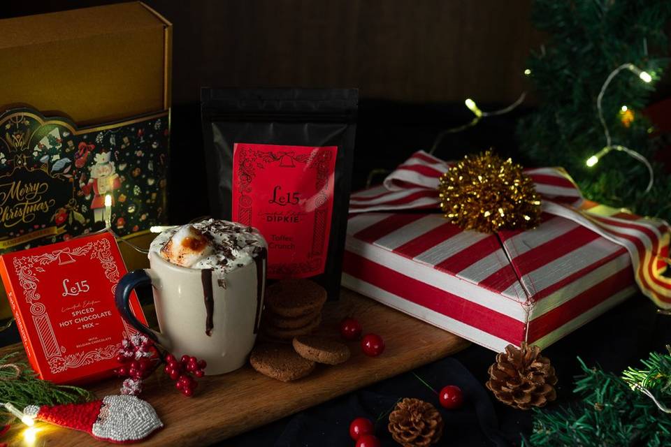 Best Hot Chocolate Gift Sets 2023 - The Tech Edvocate