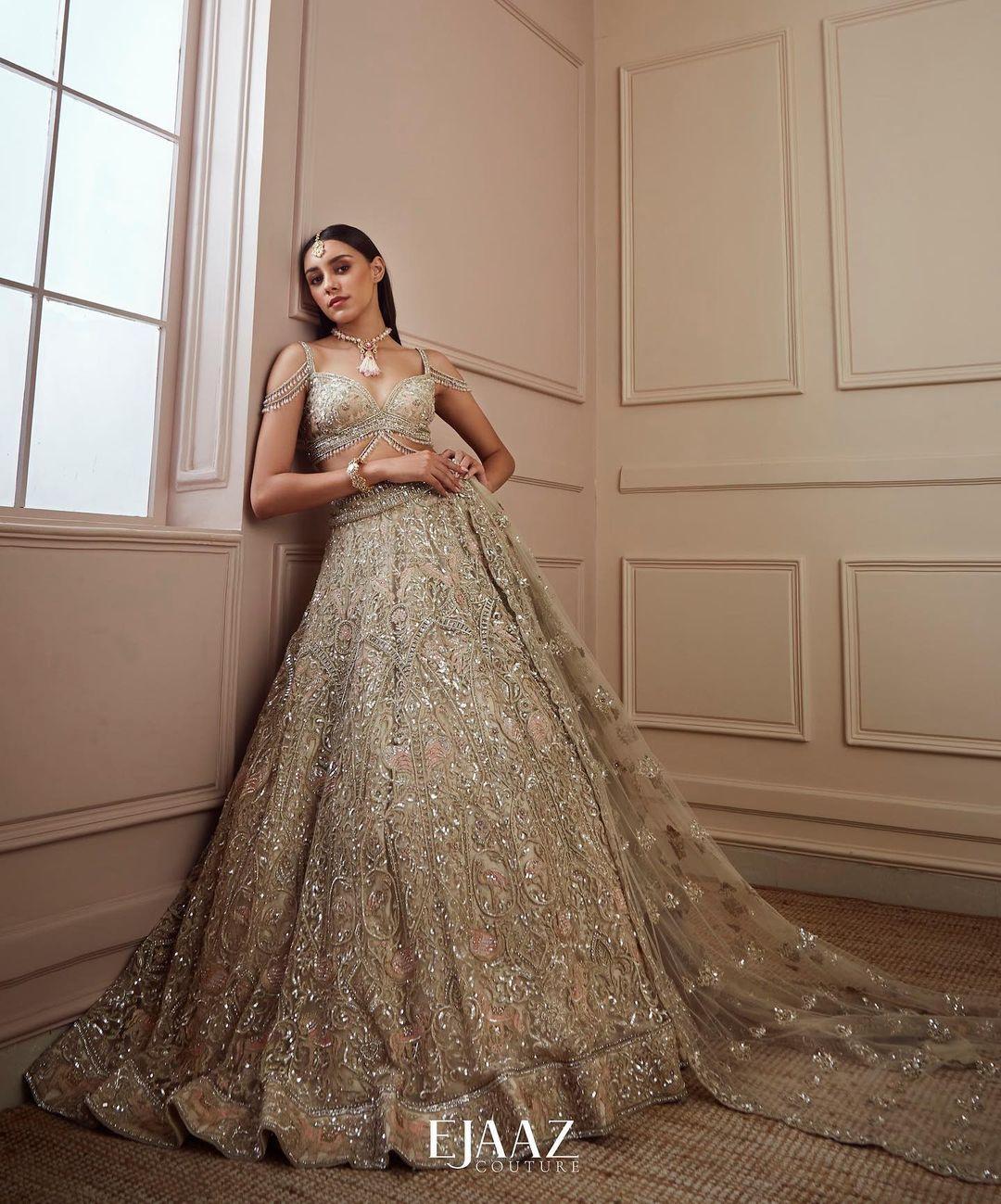 Beautiful dresses for indian 2024 wedding