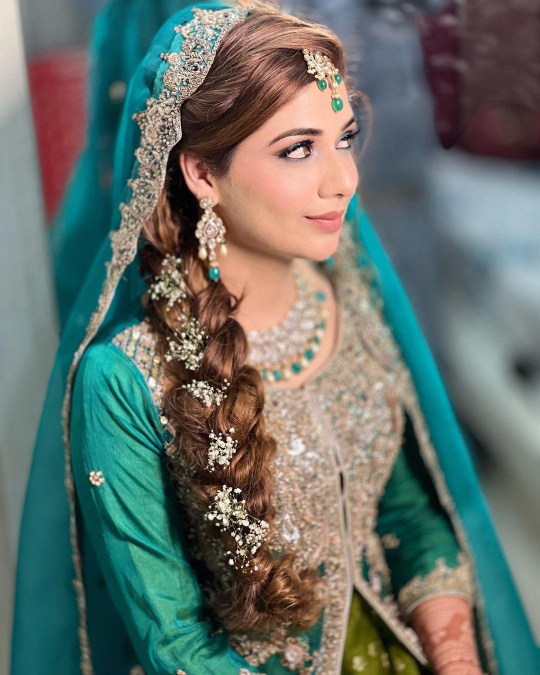 Best Pakistani Bridal Hairstyles for Wedding