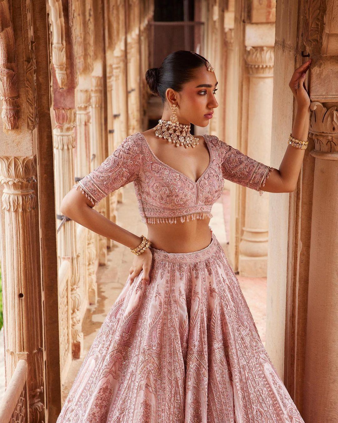 Best 20 Bridal Lehenga Shops in Chandni Chowk For All Budgets