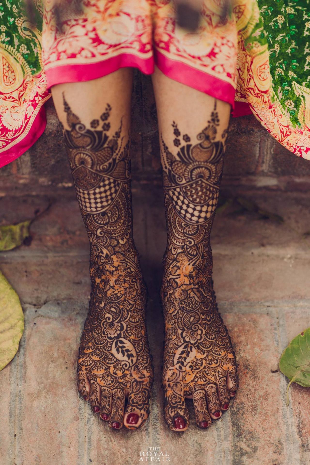 105914 leg mehndi designs 6