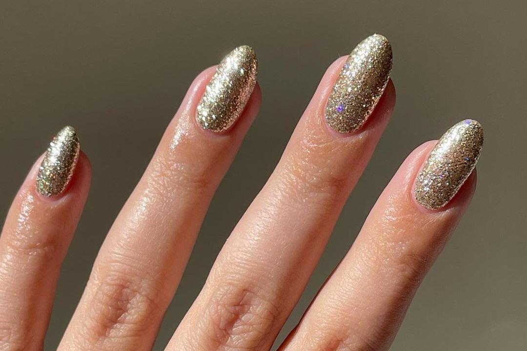 35+ Gorgeous Bridal Manicure Ideas Perfect for Your Big Day