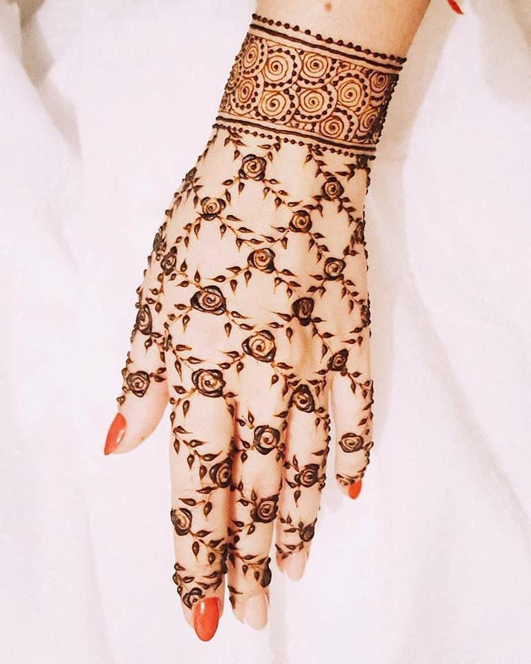 18 Beautiful Dulhan Mehndi Designs for This Wedding Season