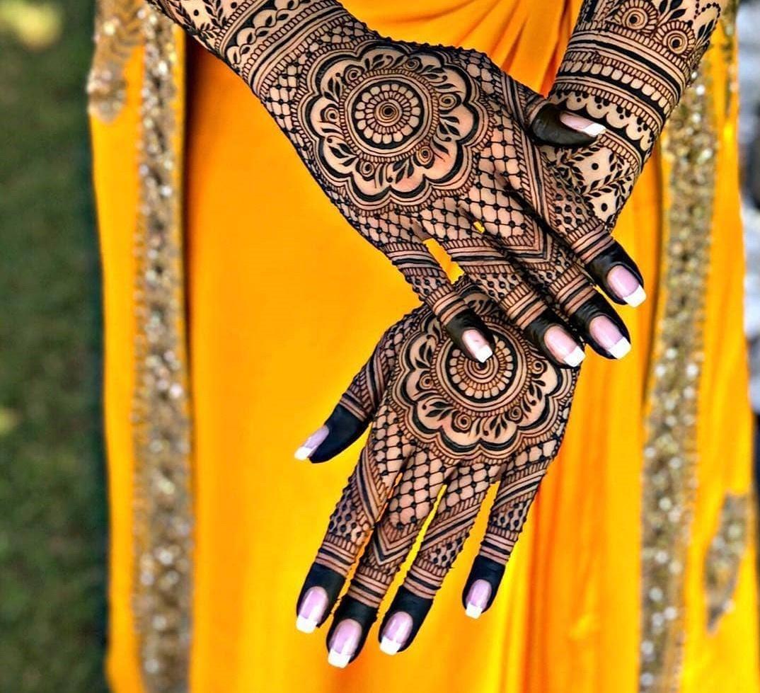 Latest Mehndi Designs For Girls Front and Back Hand in 2024