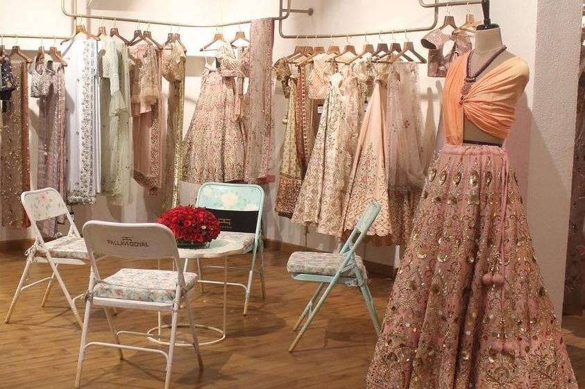 Mumbai: From Bridal Asia to Pink Almari, 5 upcoming pop-ups for bride-to-be's  that cannot be missed