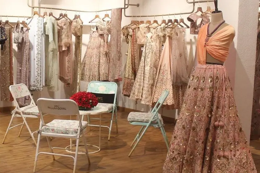 Gown collection in market | Mumbai Shopping Market | Market Vlog | Shopping  Vlog - YouTube