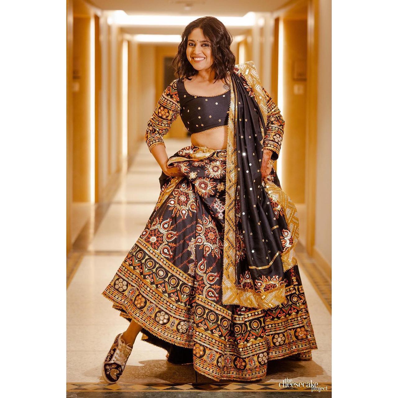 Shine Shopiee Georgette Ladies Mirror Work Lehenga Choli at Rs 1799 in  Dehradun