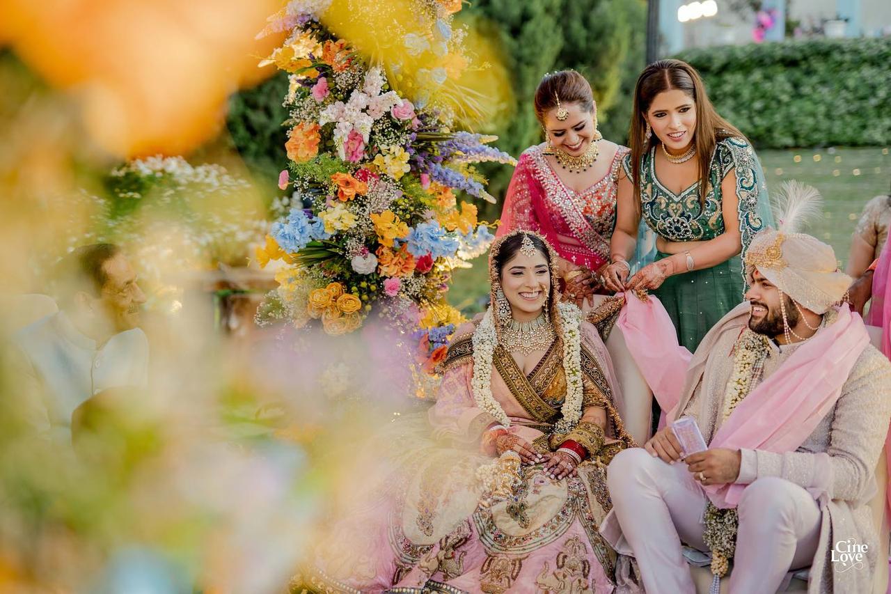 What should the brother wear on his sister's Indian wedding? - Quora