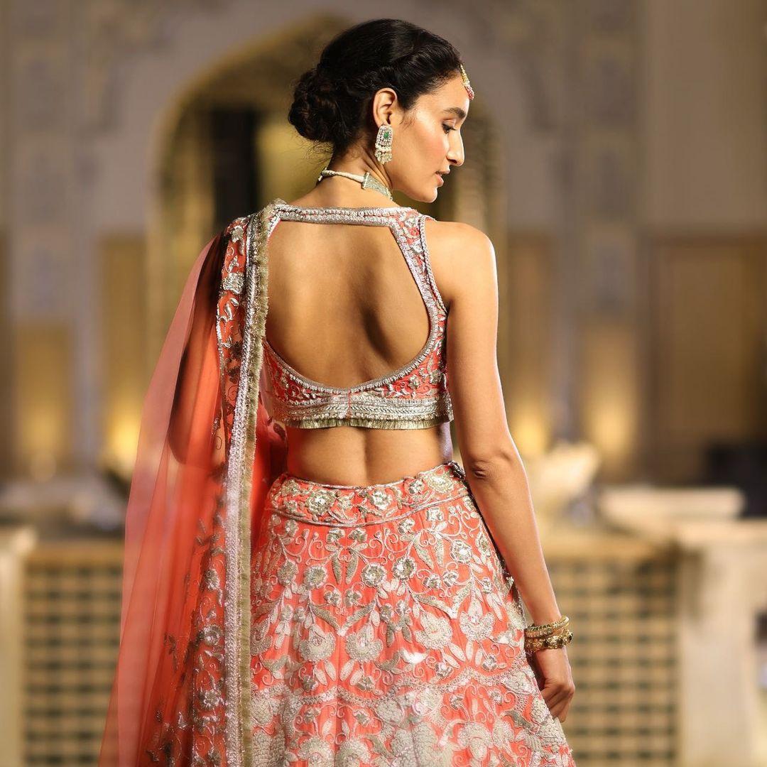 75+ Latest blouse back design ideas for sarees and lehenga - YouTube