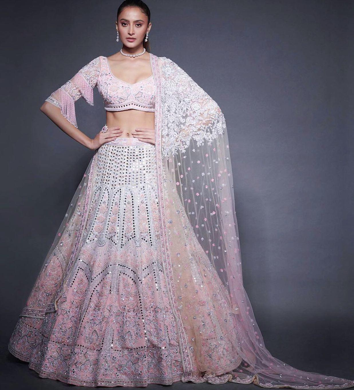 10 Sparking Mirror Work Lehengas that will Satisfy your flashy Soul!