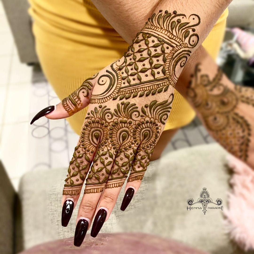 Kashee's Stylish & Fancy Mehndi Designs Collection 2024 | Circle mehndi  designs, Mehndi designs book, Kashee's mehndi designs