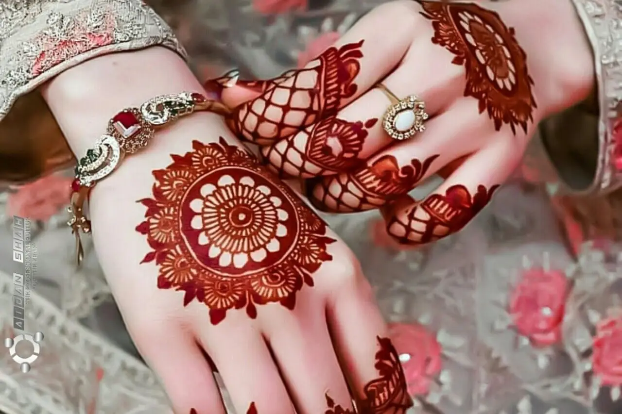 PPT - The Future of Mehndi Innovations and Modernization PowerPoint  Presentation - ID:12569177